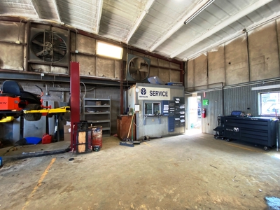 Commercial Property For Sale in De Kalb TX - image 7