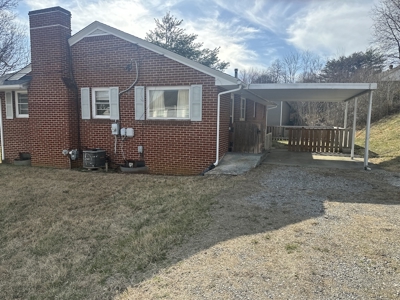 Brick Ranch for Sale in Christiansburg VA! - image 40