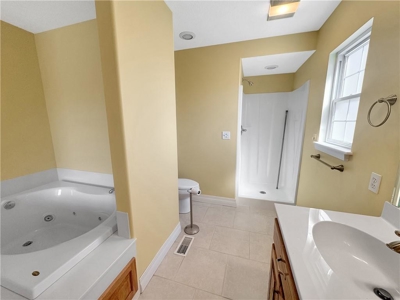 3 Bed 2 Bath Country Home on 9 Ac w/Pond, For Sale, Boone Co, Harrison Paved Road Acc - image 18