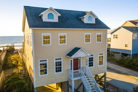 7BR, 5.5BA, Oceanfront B Lot for Sale on North Topsail Beach - image 38