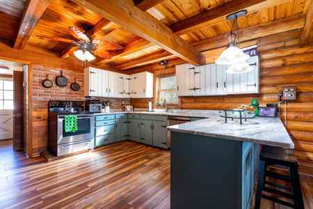 Log Cabin In Rural North Central Florida! - image 4