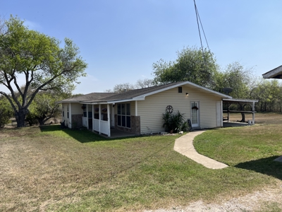 Acreage in Calallen, Country home in Corpus Christi, Texas - image 1