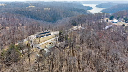 Home Minutes from Dale Hollow Lake - image 17