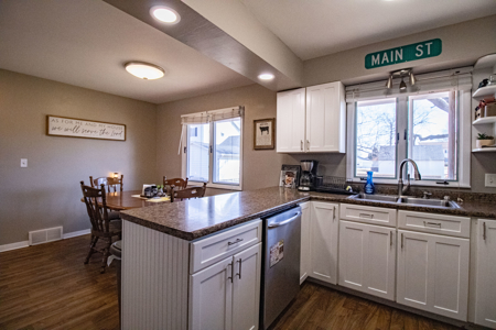 Ranch home in Anamosa Iowa Home for Sale Jones County - image 7