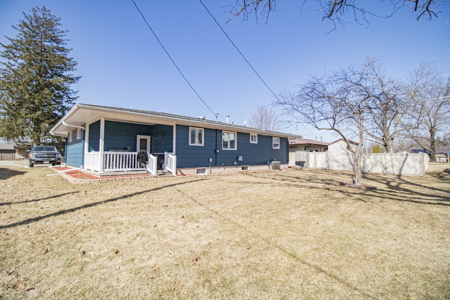 Ranch home in Anamosa Iowa Home for Sale Jones County - image 19
