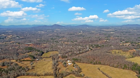 A Slice Of Beautiful North Georgia Countryside Paradise - image 11