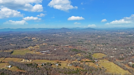 A Slice Of Beautiful North Georgia Countryside Paradise - image 9