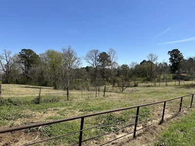 East Texas Country Home For Sale - image 25