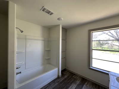 East Texas Country Home For Sale - image 19