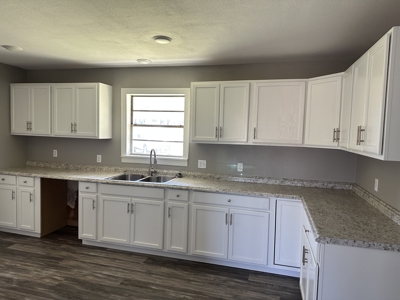 East Texas Country Home For Sale - image 4