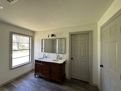 East Texas Country Home For Sale - image 18