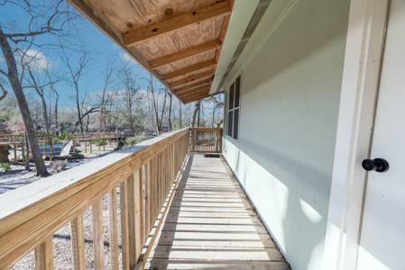 Suwannee Riverfront Stilt Home – 2BR/1BA on 2.18 Acres in O’Brien, FL - image 25