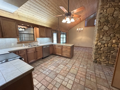 3/3/3 LOG HOME in HORSESHOE BEND on 10 ACRES - WINNSBORO TEXAS WOOD COUNTY, TX - image 9