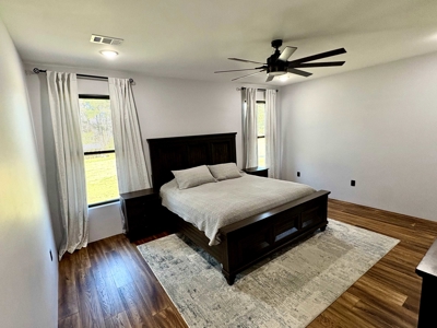Large Country Home in Rector, Arkansas - image 16