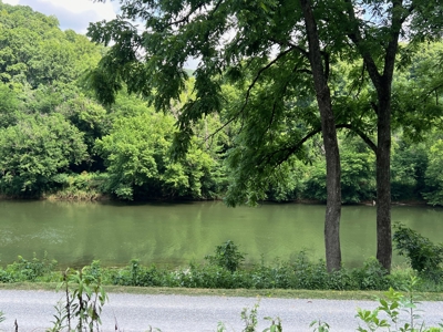 Riverfront home for sale in Hancock County, Tennessee - image 10
