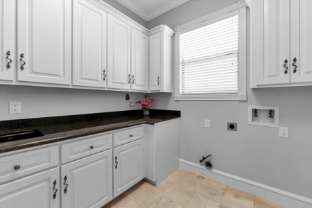Welcome to your dream home in the prestigious Estates of Bentwater - image 39