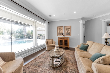 Welcome to your dream home in the prestigious Estates of Bentwater - image 15
