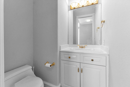 Welcome to your dream home in the prestigious Estates of Bentwater - image 34