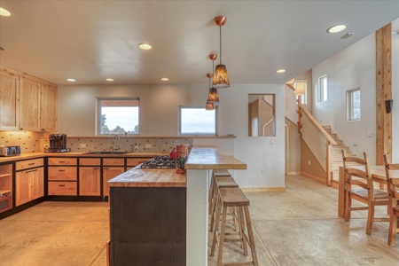 Custom Home on Acreage in Chama West with Attached Garage, Chama NM - image 14