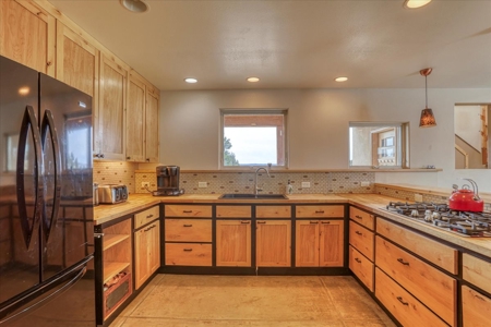 Custom Home on Acreage in Chama West with Attached Garage, Chama NM - image 15