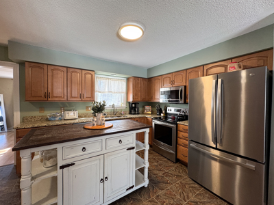 Charming Single-Story Ranch in Winterport, ME – Perfect for Easy Commuting! - image 5