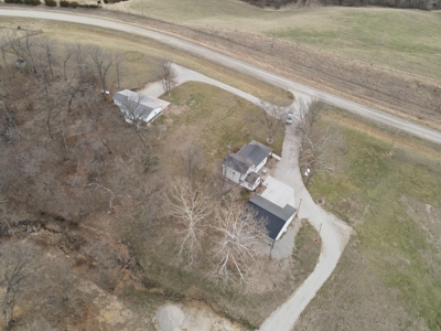 Charming Country Home with Guest House Near Sundown Lake - image 50