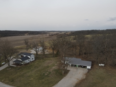 Charming Country Home with Guest House Near Sundown Lake - image 40