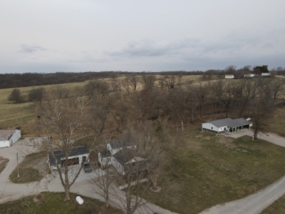 Charming Country Home with Guest House Near Sundown Lake - image 38