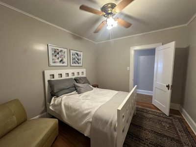 Commercial Property with Office, Apartment, and Storage Space – Prime Location - image 32