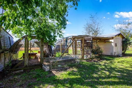 Country Home for Sale in Trenton, FL! - image 30