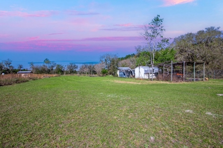 Country Home for Sale in Trenton, FL! - image 31