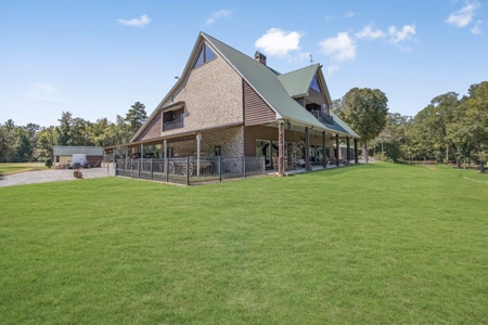 Hunting Lodge with Waterfall in Wilkinson County, MS - image 30