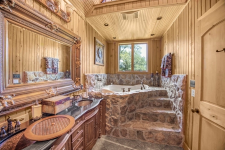 Hunting Lodge with Waterfall in Wilkinson County, MS - image 22