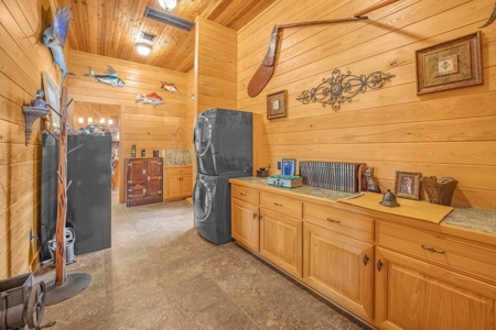 Hunting Lodge with Waterfall in Wilkinson County, MS - image 14
