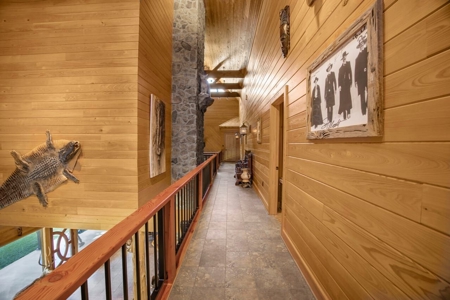 Hunting Lodge with Waterfall in Wilkinson County, MS - image 15