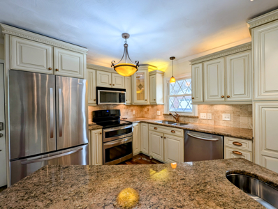 Ranch Style Home With 3 Bedrooms - 2 Baths  In Patrick County, Va - image 12