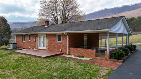 Ranch Style Home With 3 Bedrooms - 2 Baths  In Patrick County, Va - image 8