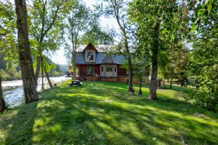 Stunning Riverfront Log Home in Dolores, CO – A True Colorado Retreat! - image 41
