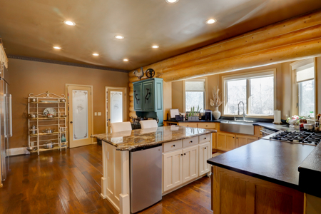 Stunning Riverfront Log Home in Dolores, CO – A True Colorado Retreat! - image 5