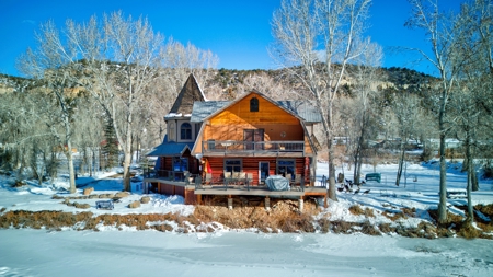 Stunning Riverfront Log Home in Dolores, CO – A True Colorado Retreat! - image 43