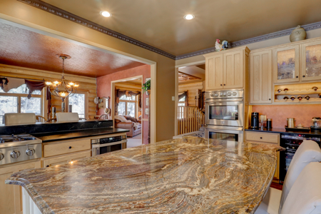 Stunning Riverfront Log Home in Dolores, CO – A True Colorado Retreat! - image 8
