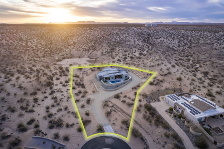 Custom Home with Spectacular Views for Sale in Las Cruces, New Mexico - image 4