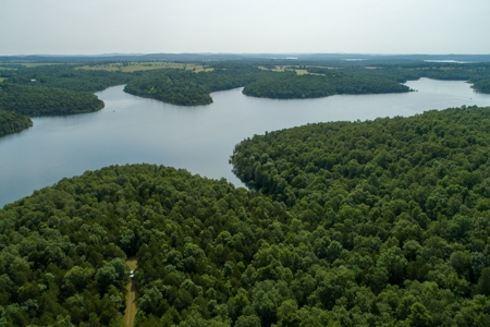 Lot 1 in Subdivision in Gated Community with Airstrip on Bull Shoals Lake Peninsula - image 18