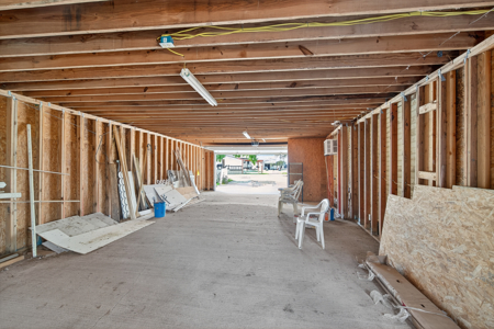 Lake Corpus Christi Waterfront Home - image 25