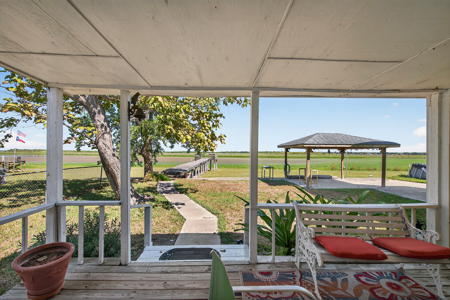 Lake Corpus Christi Waterfront Home - image 16