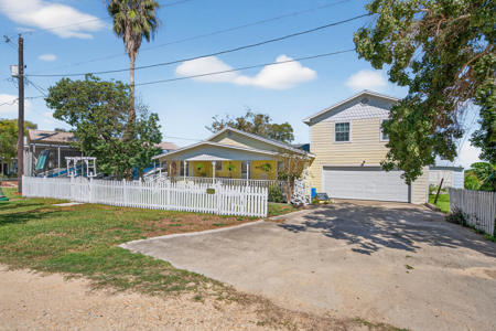 Lake Corpus Christi Waterfront Home - image 8