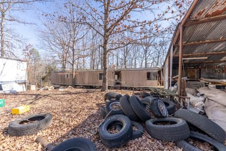 Fixer Upper Farmhouse and Acreage with Outbuildings in the Ozarks - image 18
