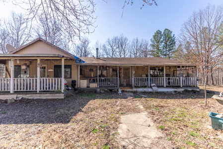 Fixer Upper Farmhouse and Acreage with Outbuildings in the Ozarks - image 3