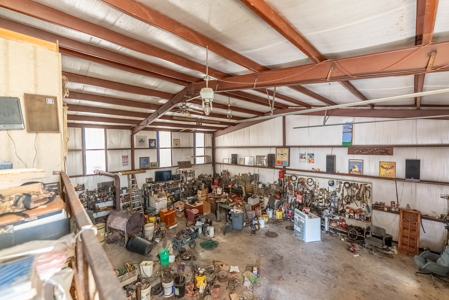 Fixer Upper Farmhouse and Acreage with Outbuildings in the Ozarks - image 28