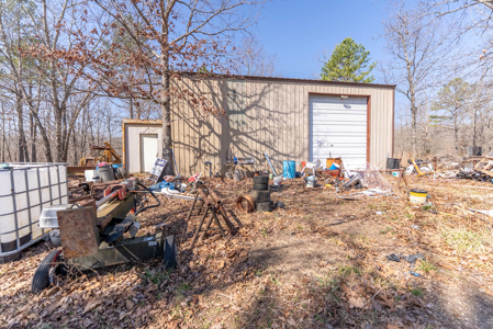 Fixer Upper Farmhouse and Acreage with Outbuildings in the Ozarks - image 33